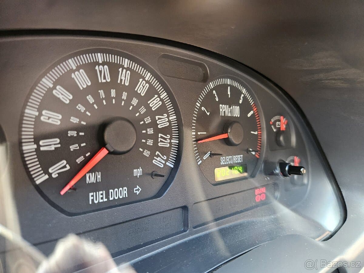 2001 Ford MUSTANG - 14