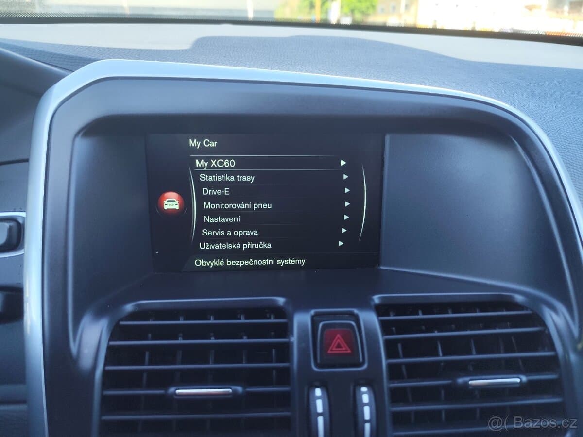 2016 Volvo XC60 - 14
