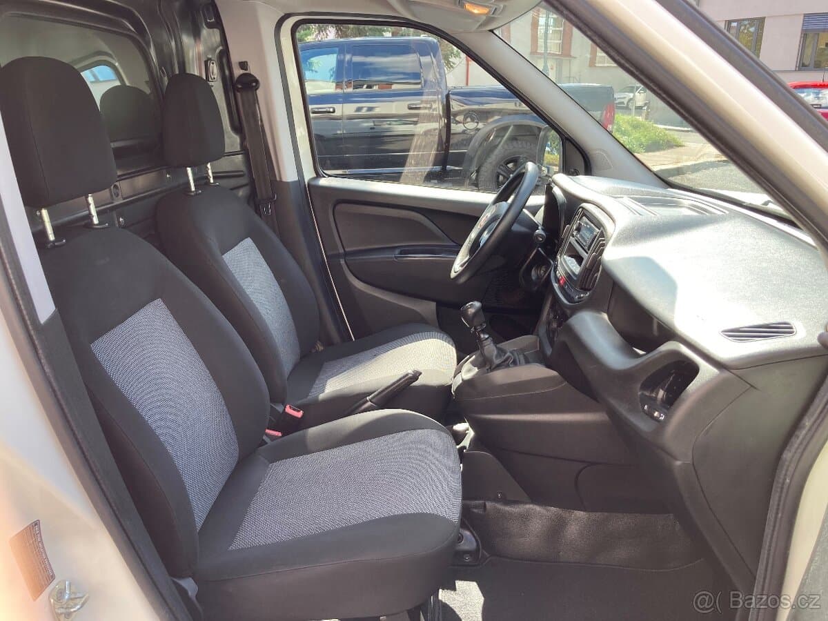 2019 Fiat DOBLO - 14