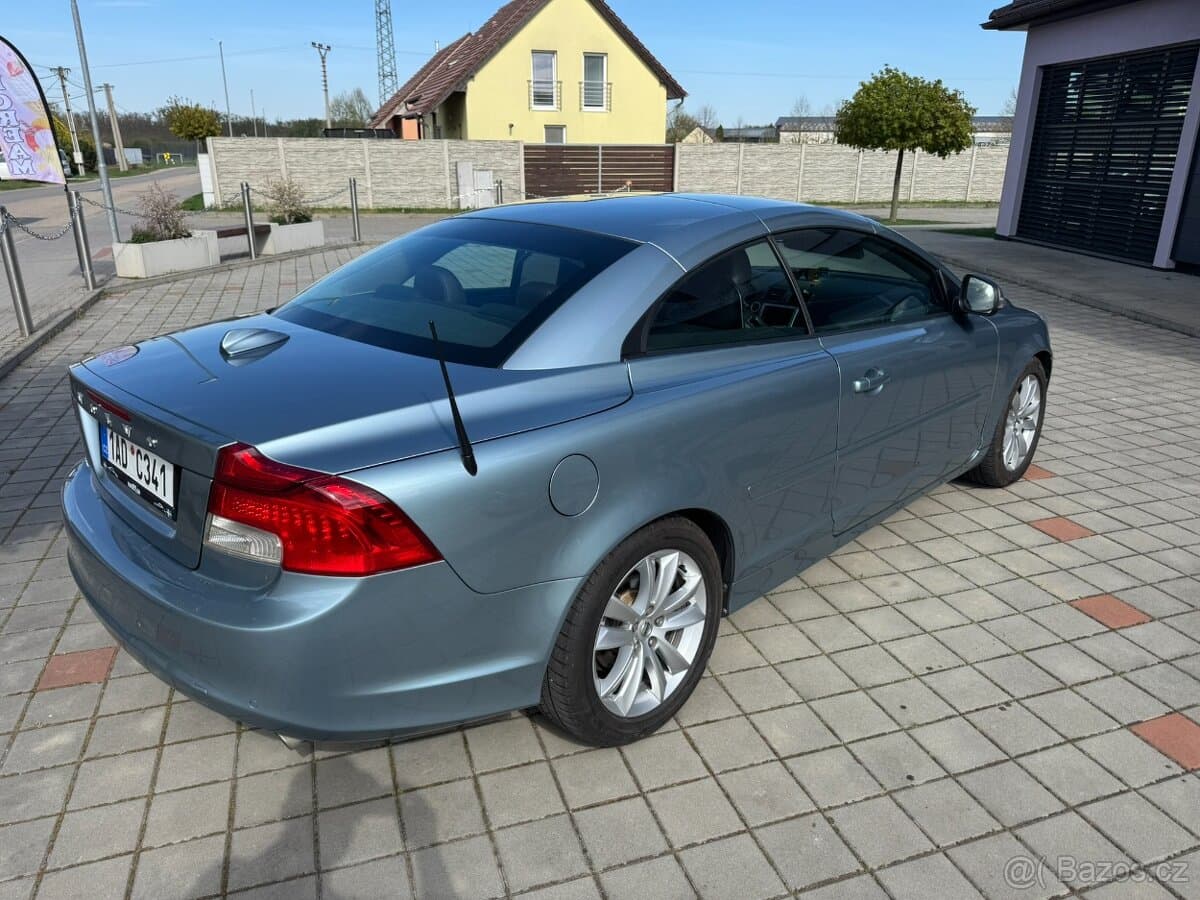 2011 Volvo C70 - 14