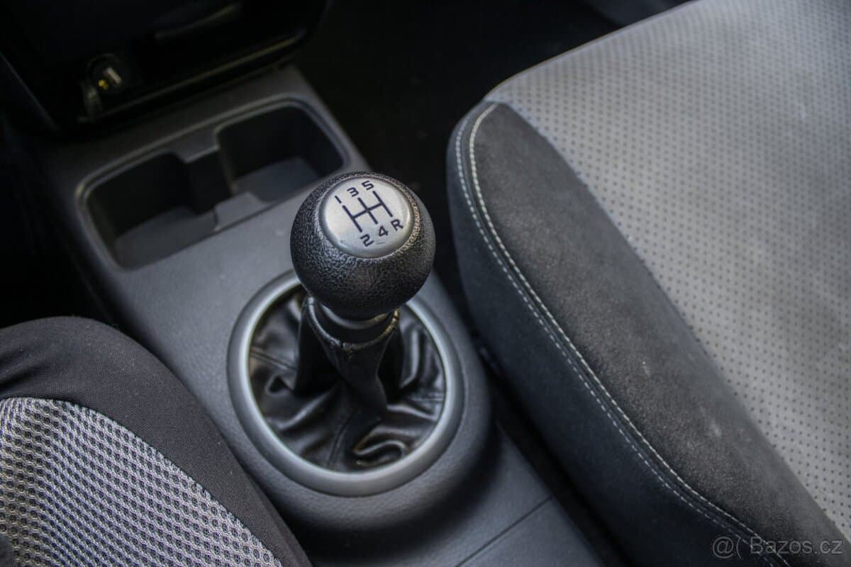 2011 Suzuki SX4 - 14