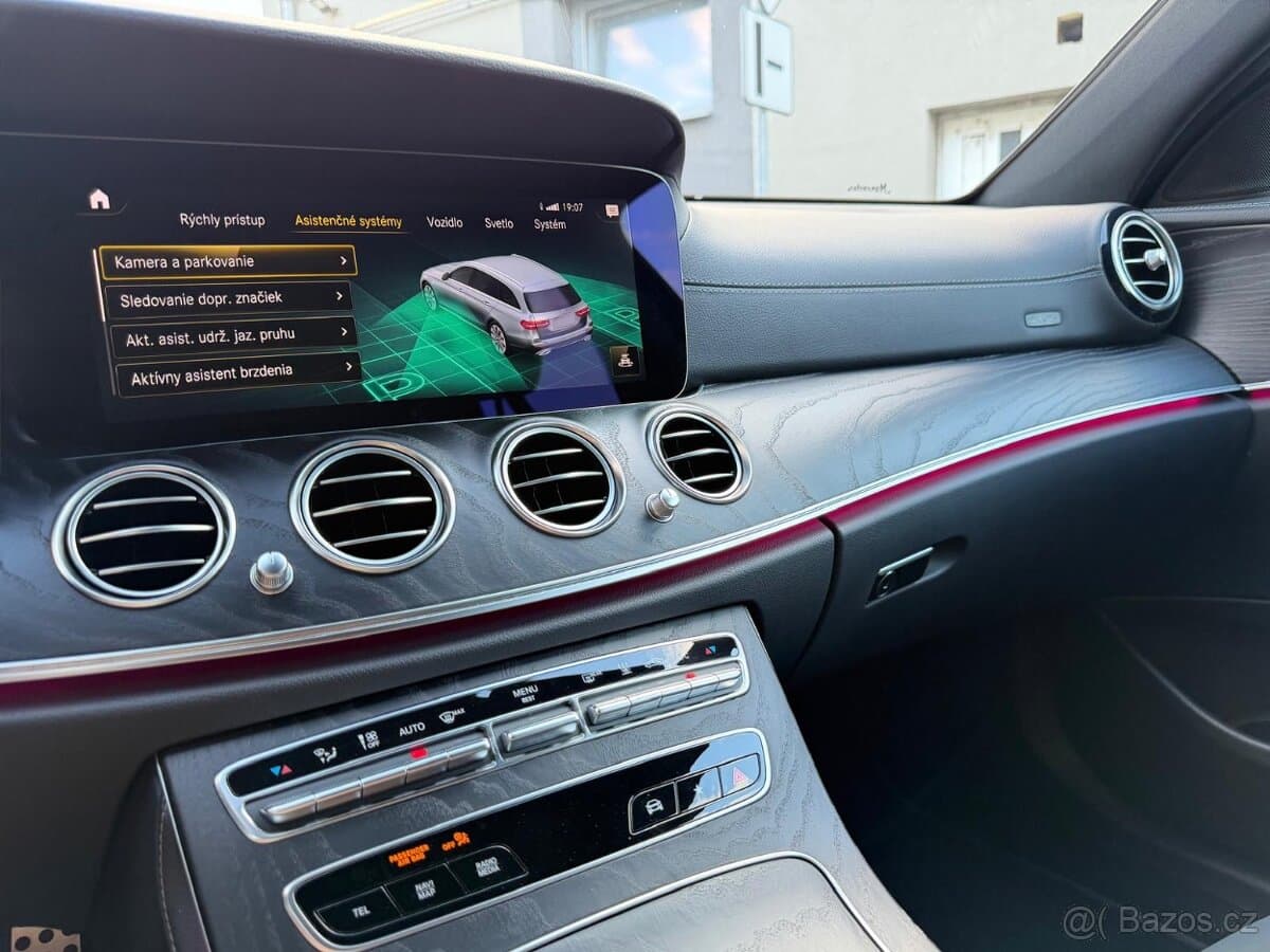 2021 Mercedes-Benz OSTATNÍ - 14