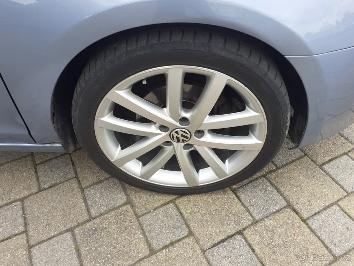 2009 Volkswagen GOLF - 14