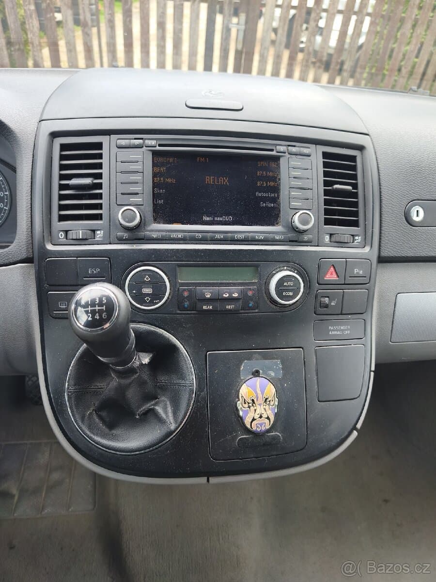 2005 Volkswagen MULTIVAN - 14