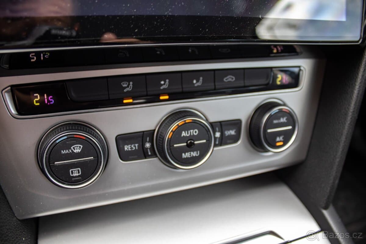 2016 Volkswagen PASSAT - 14