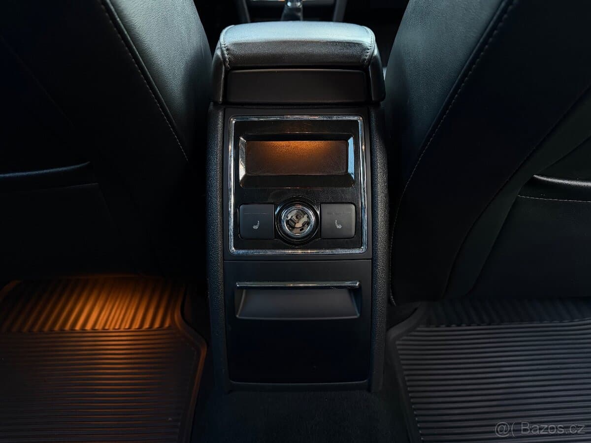 2011 Škoda SUPERB - 14