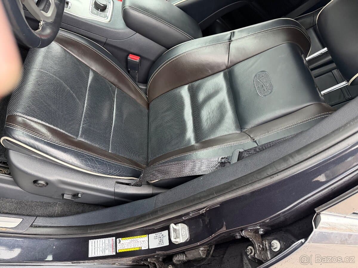 2015 Jeep CHEROKEE - 14