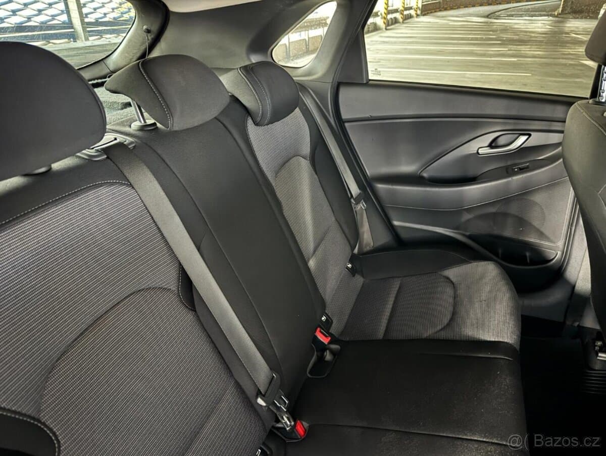2021 Hyundai i30 - 14