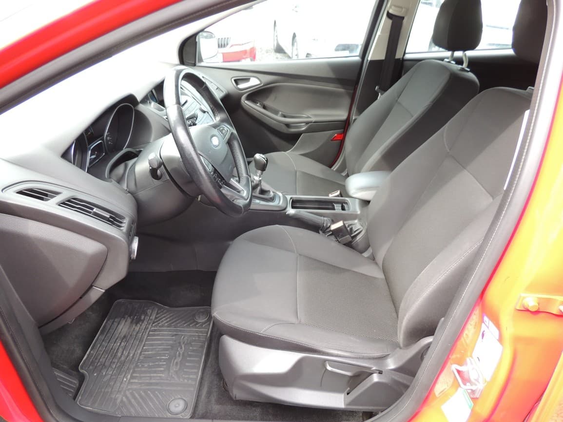 2017 Ford FOCUS - 14