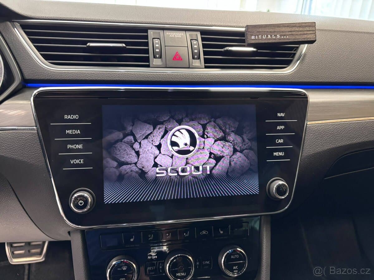 2021 Škoda SUPERB - 14