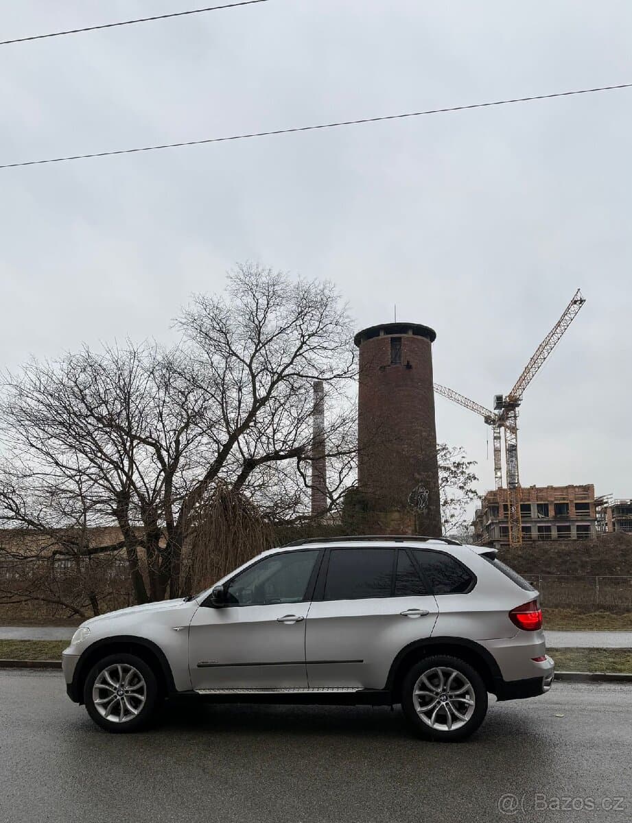 2010 BMW X5 - 14