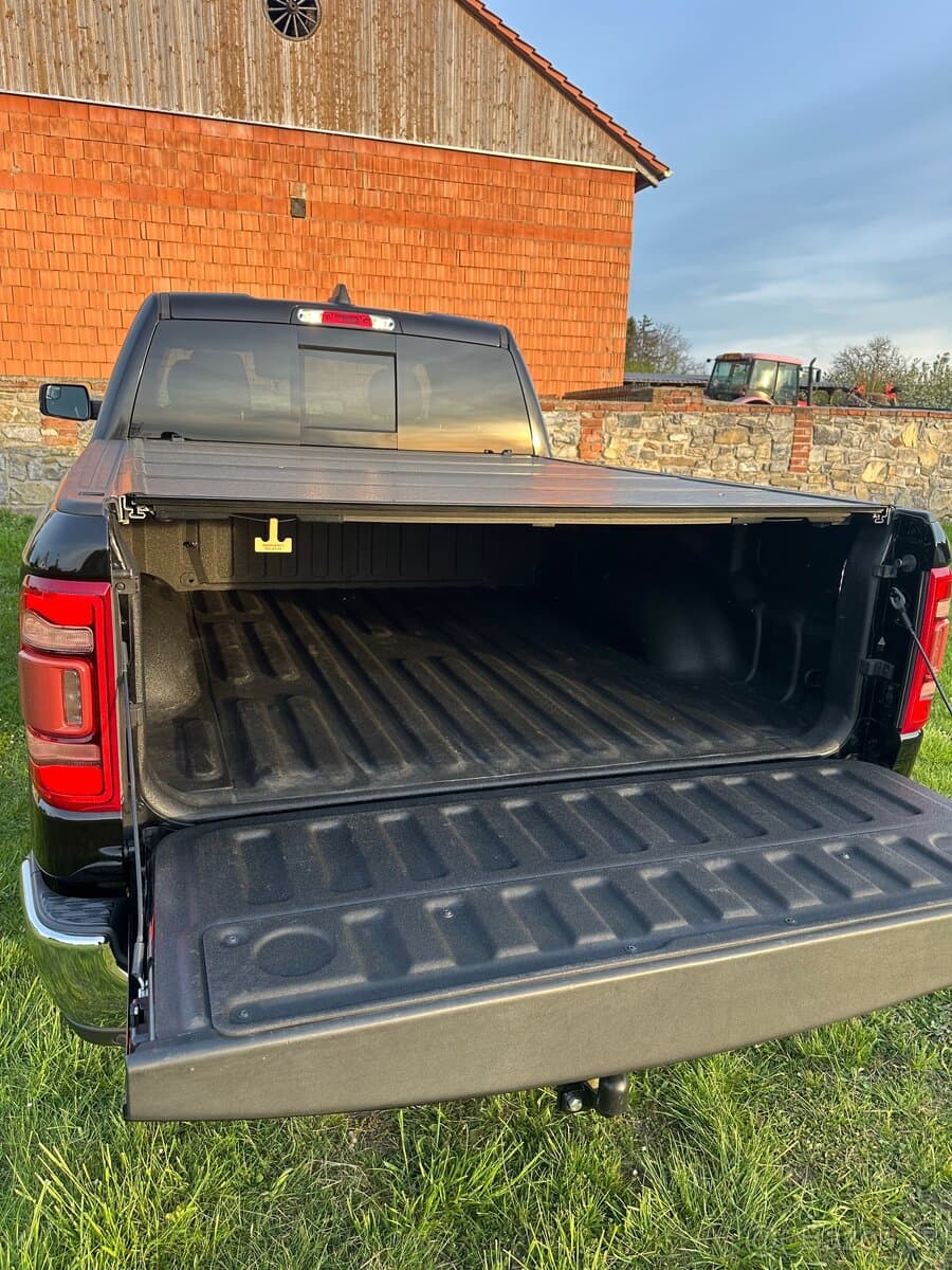 2020 RAM 1500 - 14