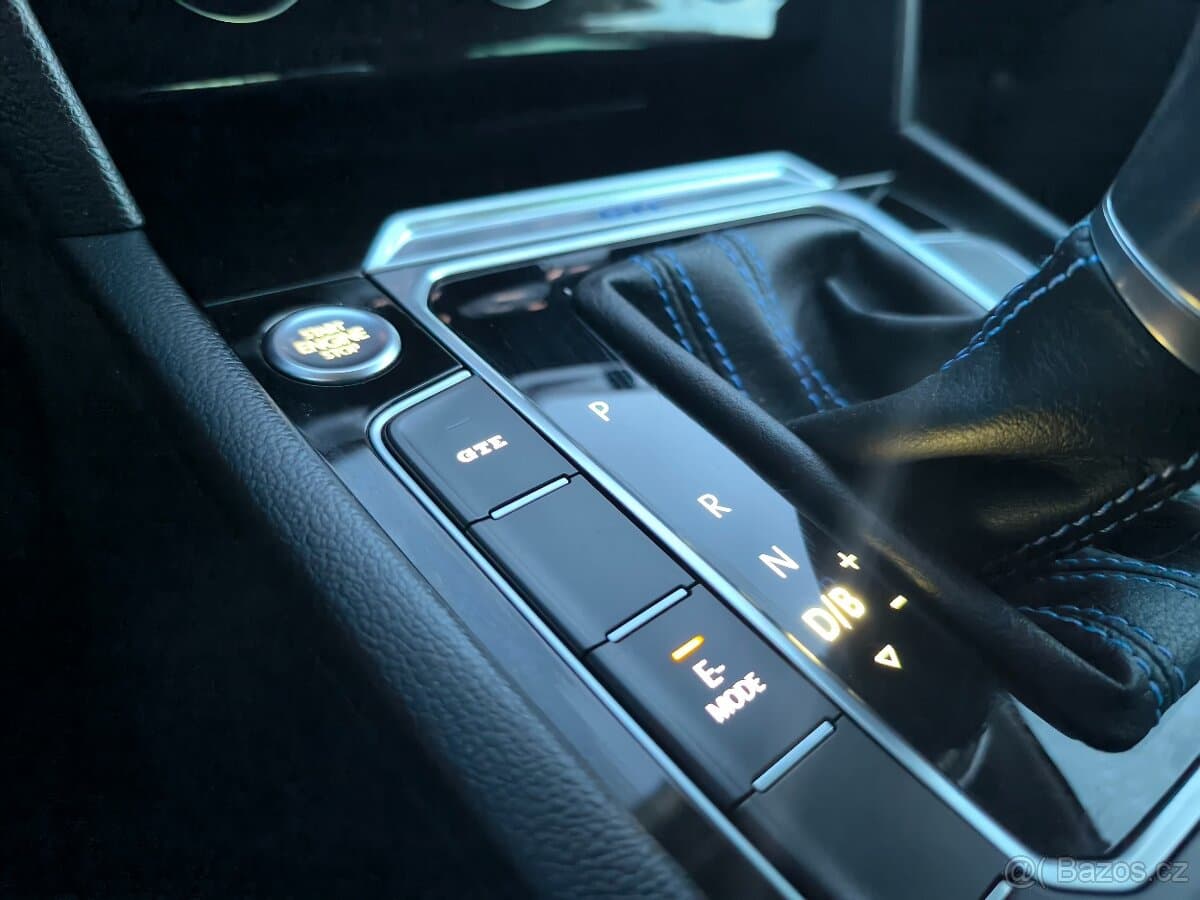 2016 Volkswagen PASSAT - 14