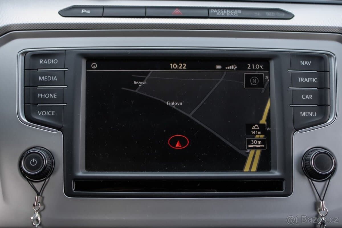 2016 Volkswagen PASSAT - 14