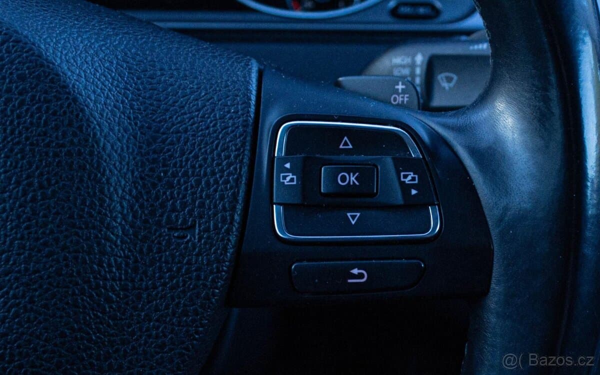 2012 Volkswagen PASSAT - 14