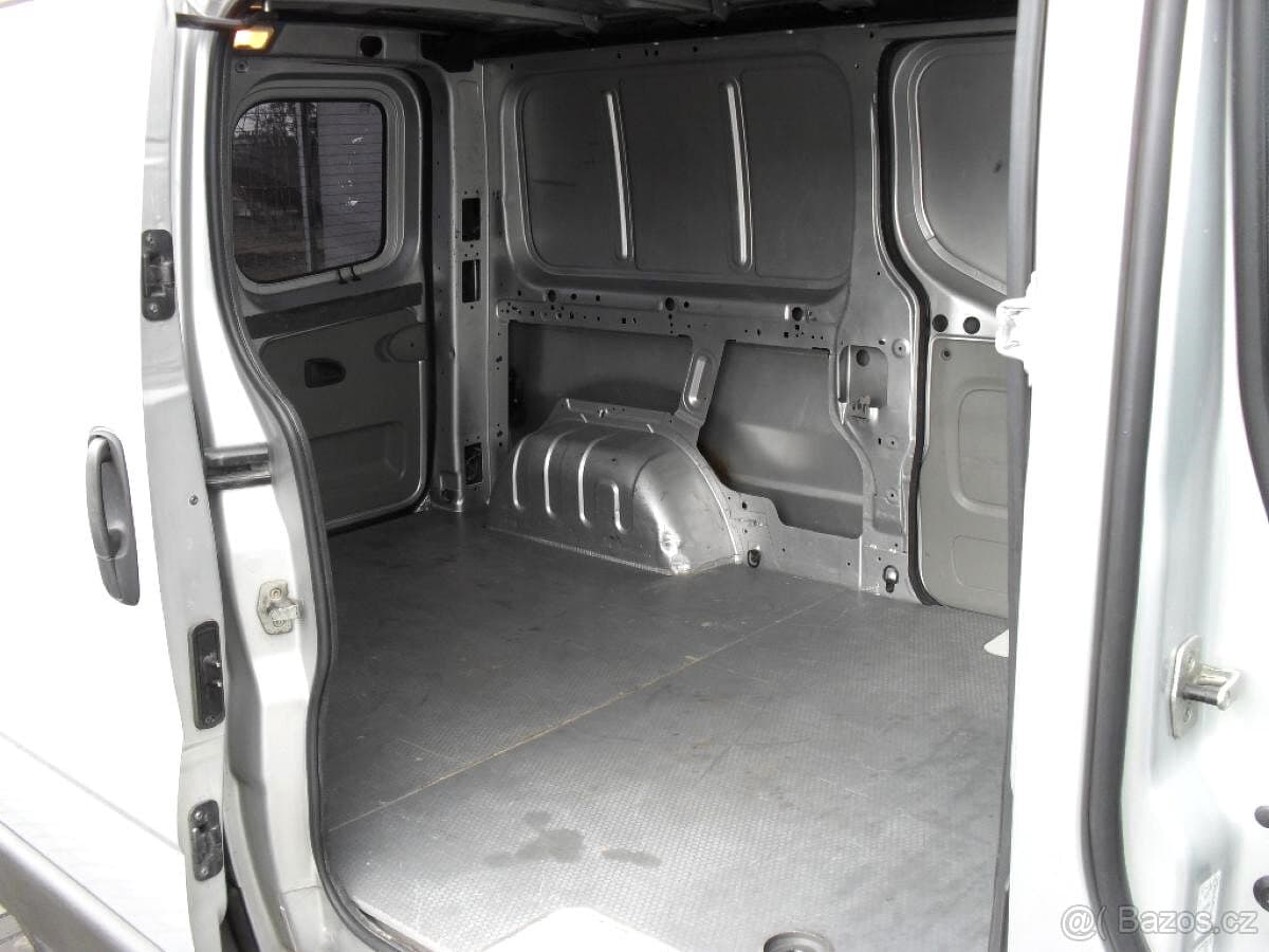 2013 Opel VIVARO - 14