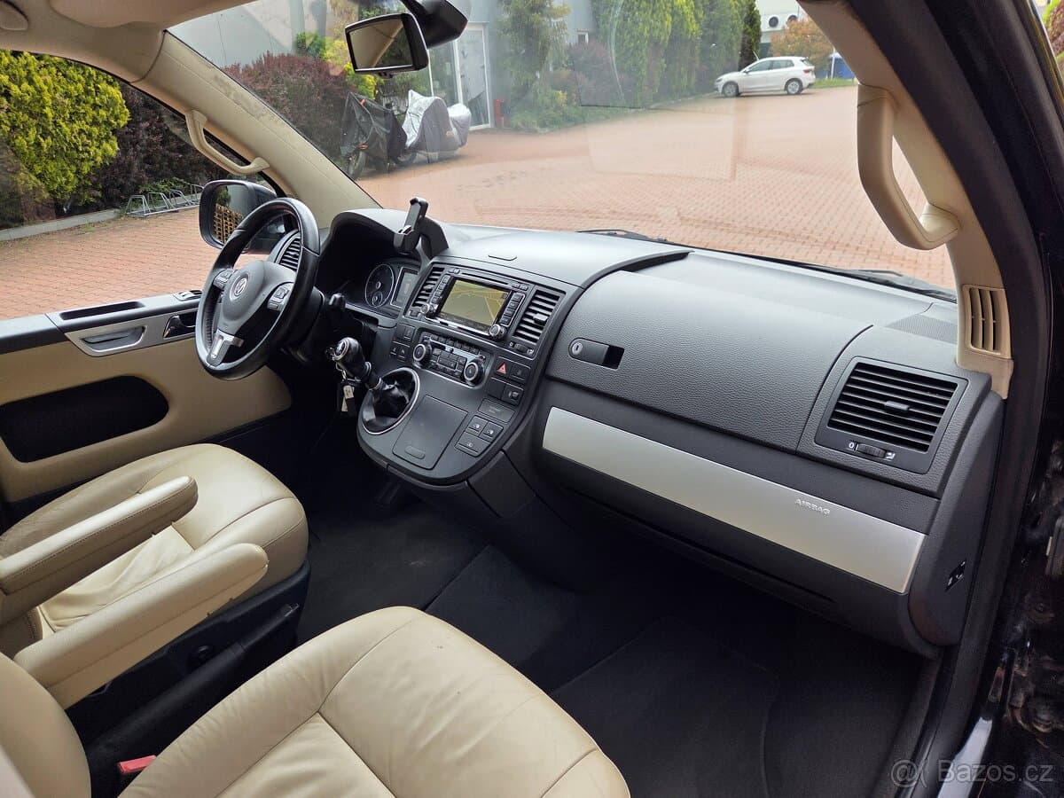 2009 Volkswagen MULTIVAN - 14