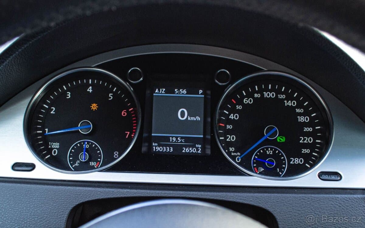 2010 Volkswagen PASSAT CC - 14