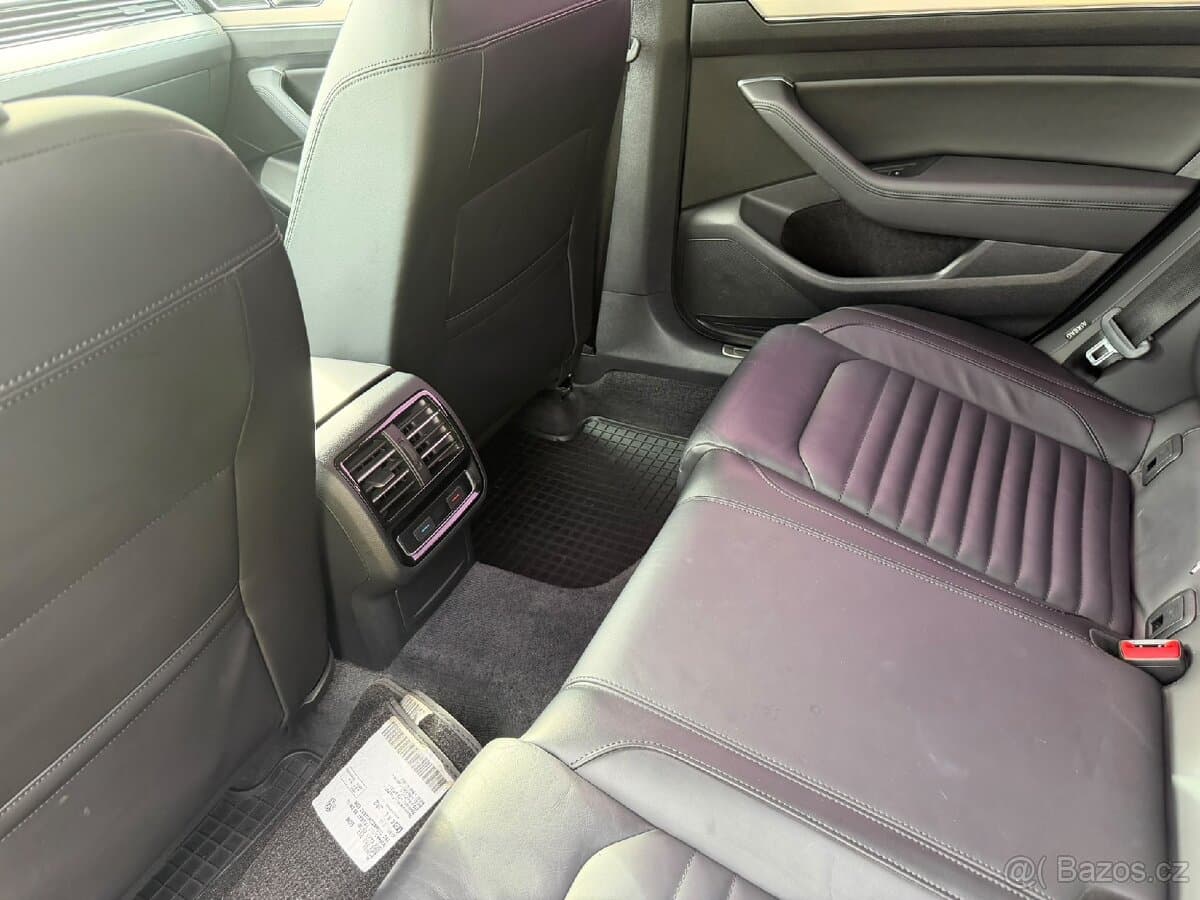 2016 Volkswagen PASSAT - 14