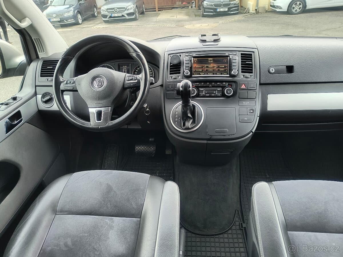 2013 Volkswagen MULTIVAN - 14