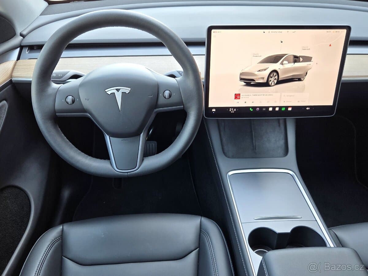 2023 Tesla MODEL Y - 14