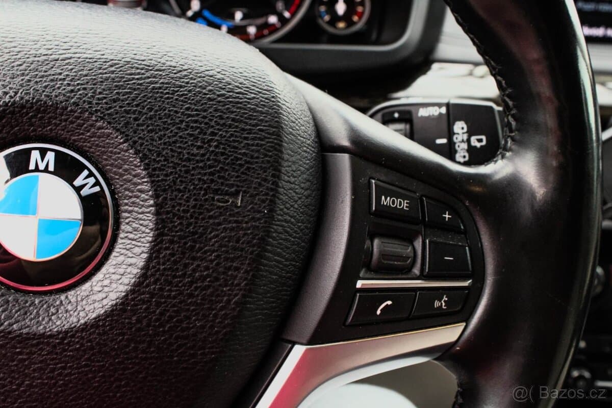 2017 BMW X5 - 14