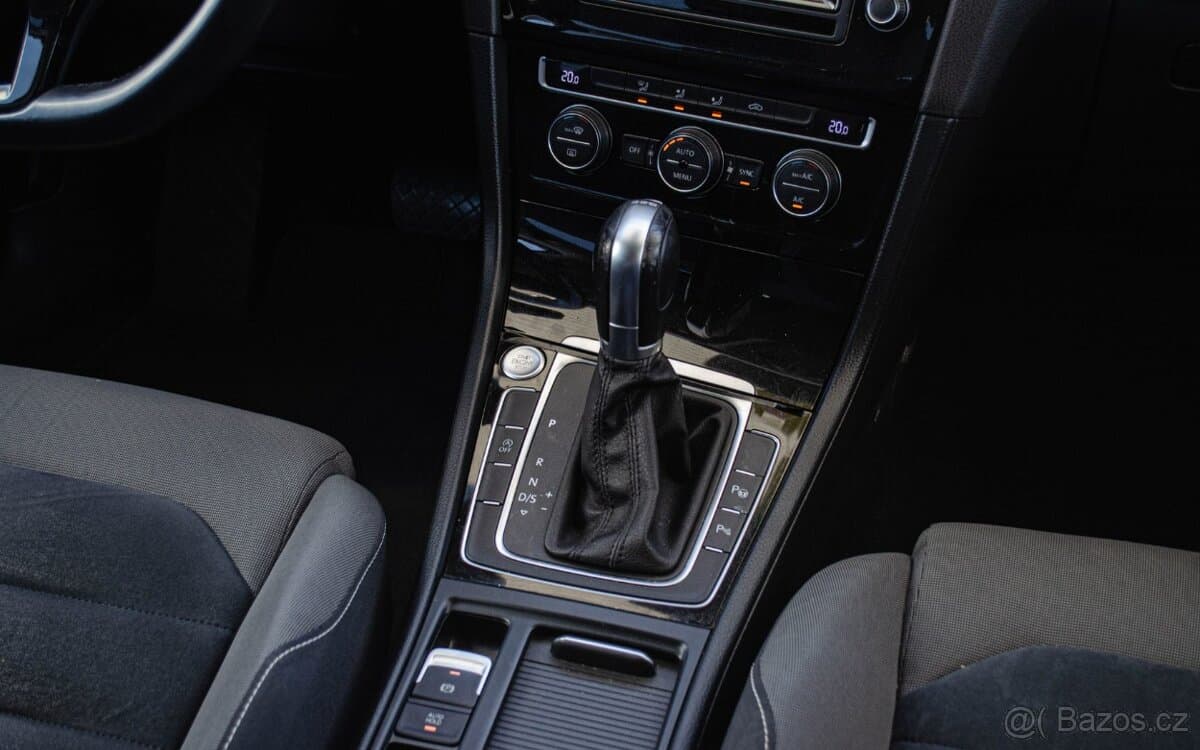 2015 Volkswagen GOLF - 14