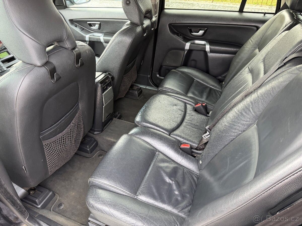 2010 Volvo XC90 - 14