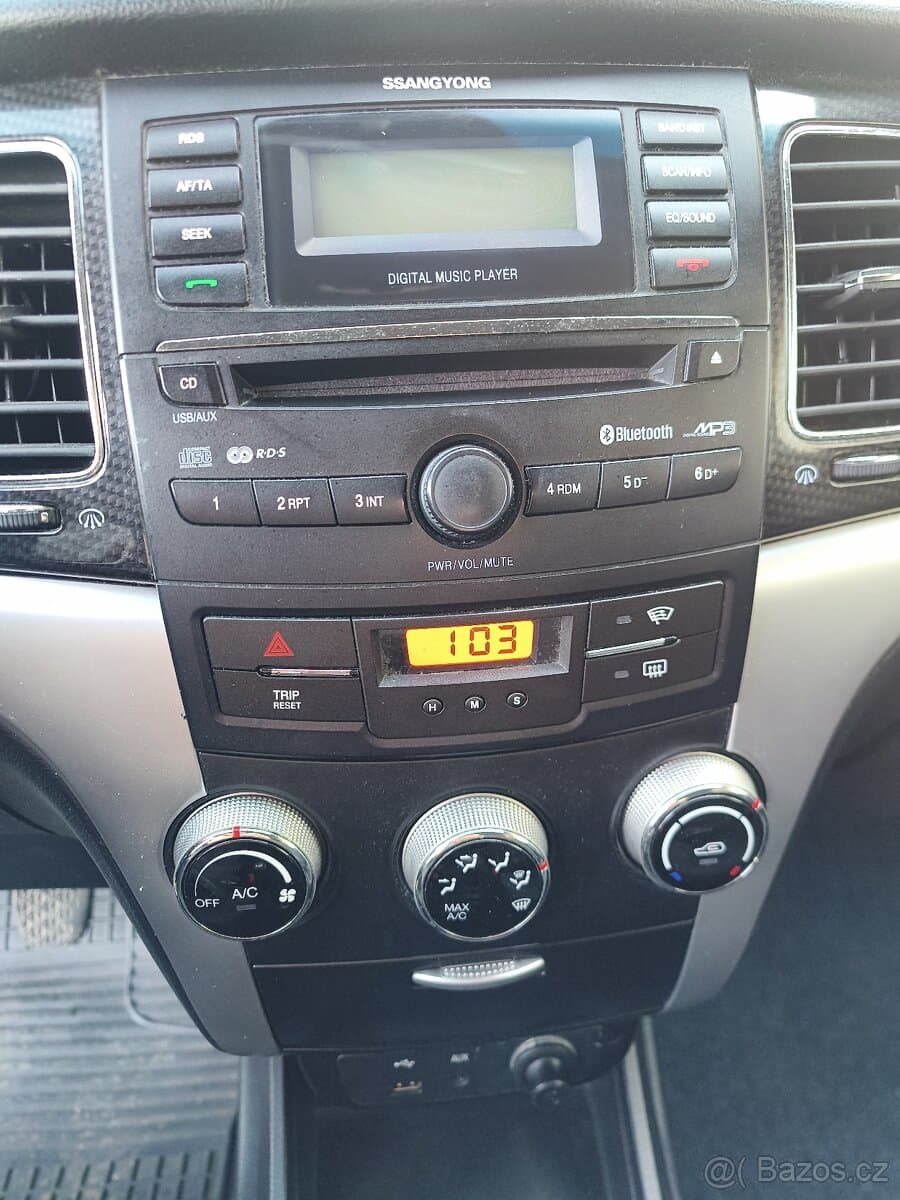2013 SsangYong KORANDO - 14