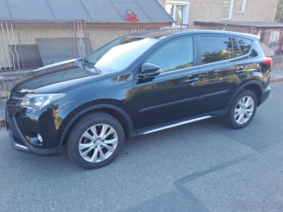 2014 Toyota RAV4 - 14