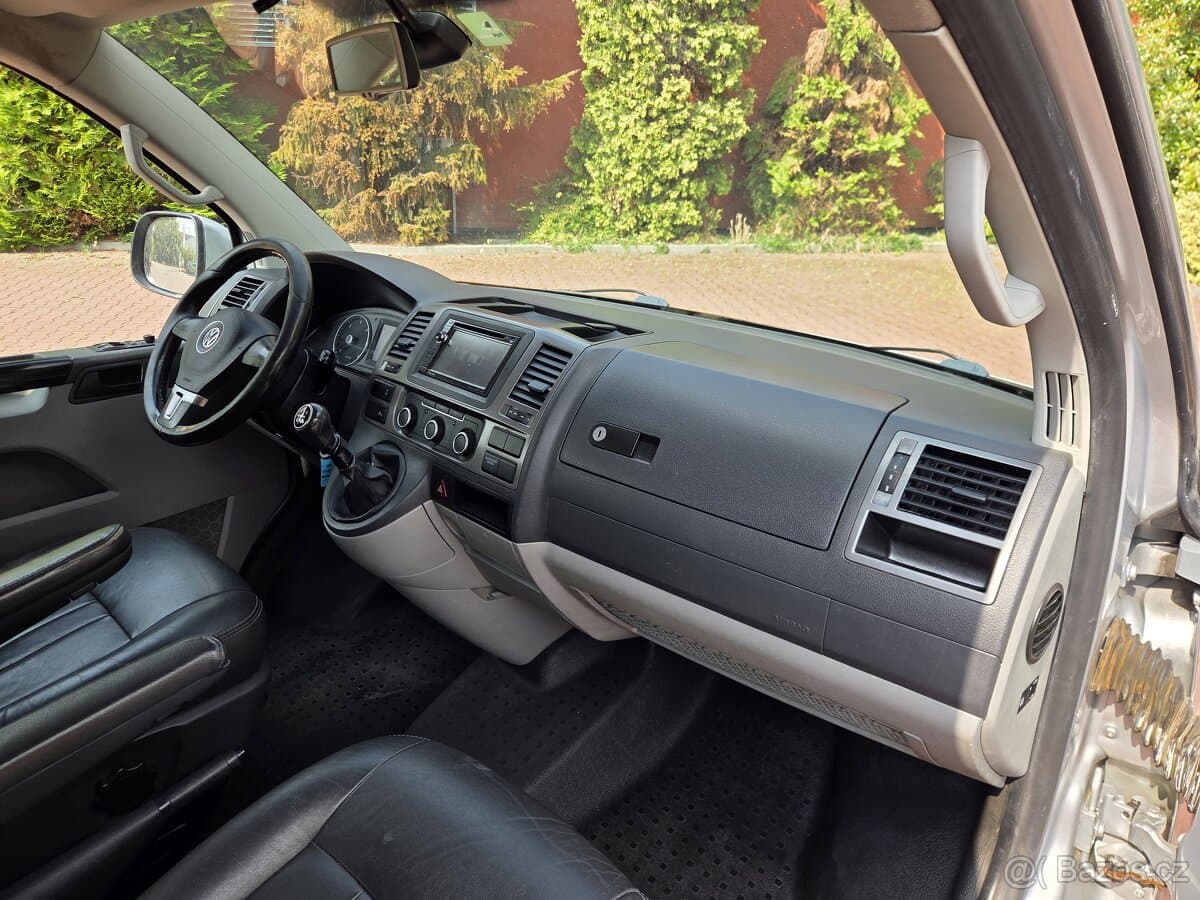 2011 Volkswagen TRANSPORTER - 14