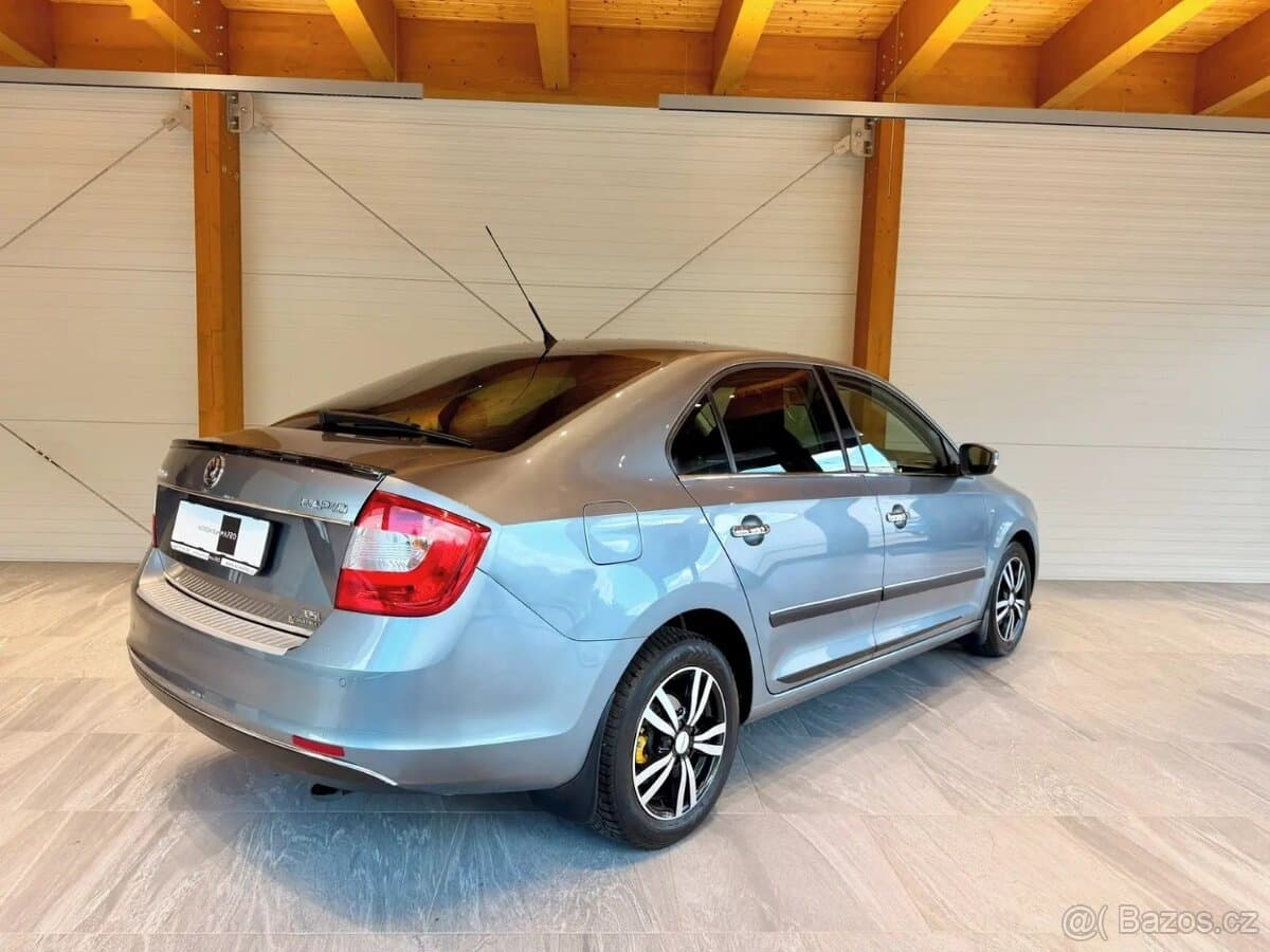 2013 Škoda RAPID - 14