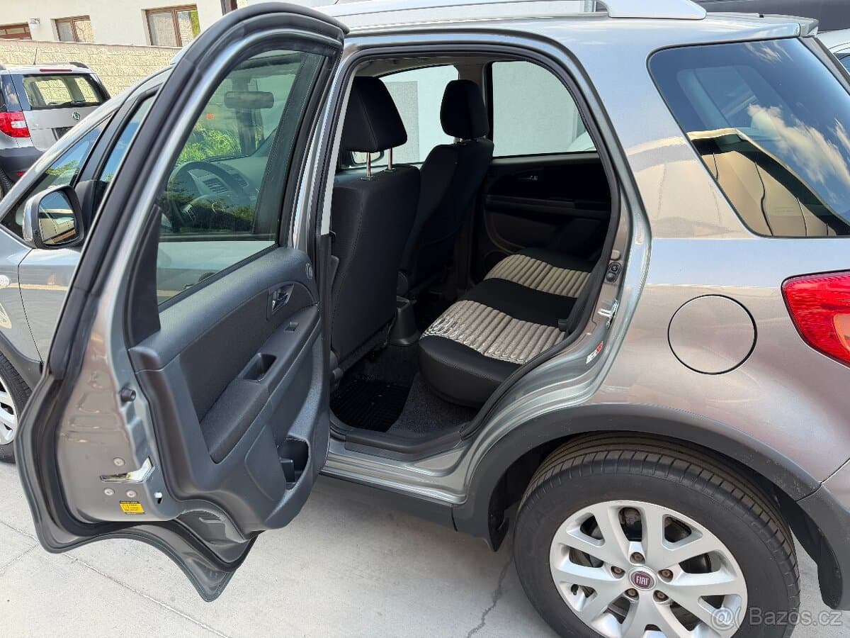 2011 Fiat SEDICI - 14