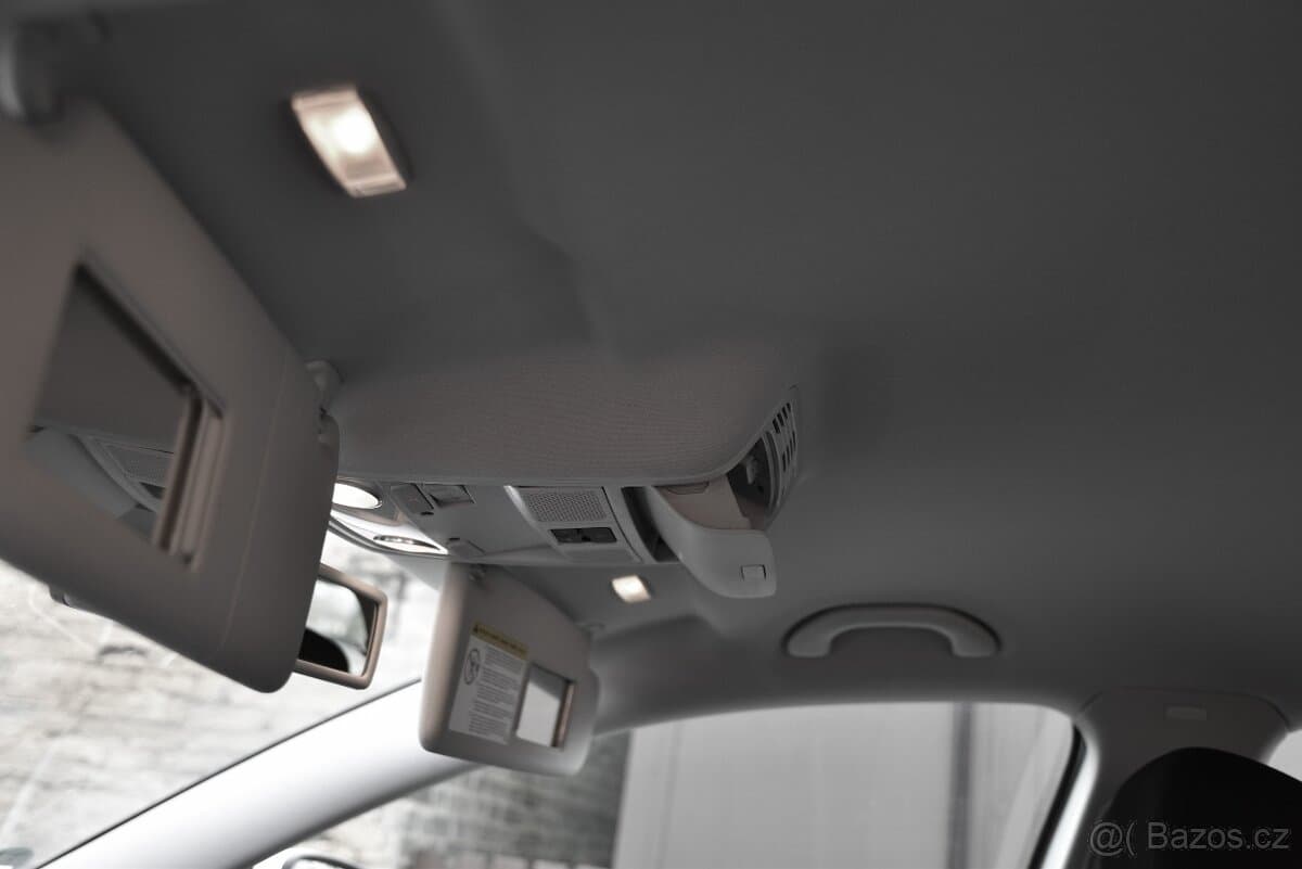2012 Volkswagen PASSAT - 14