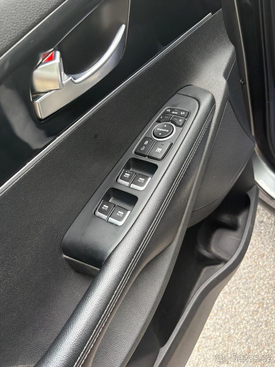 2016 Kia SORENTO - 14