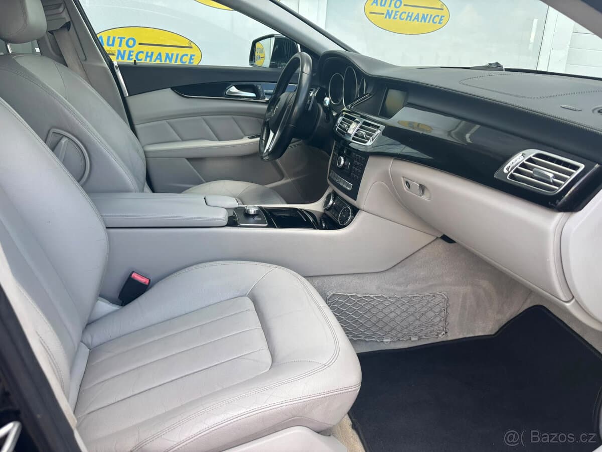 2011 Mercedes-Benz CLS - 14