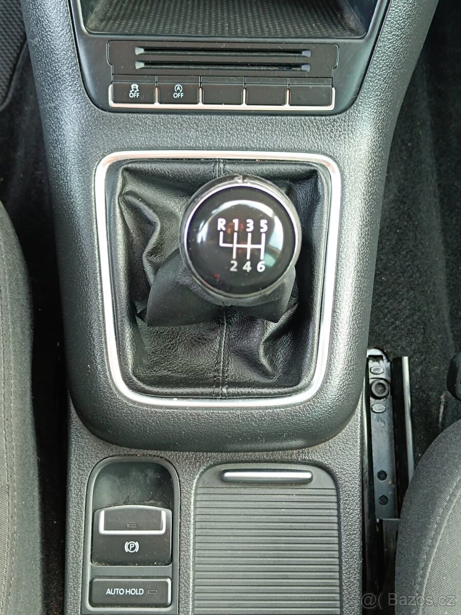 2011 Volkswagen TIGUAN - 14
