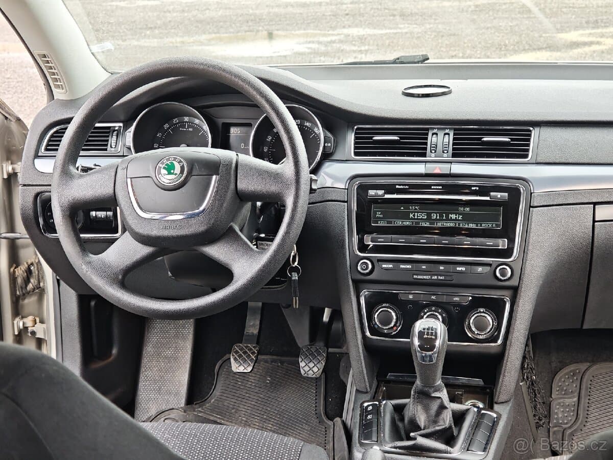 2010 Škoda SUPERB - 14