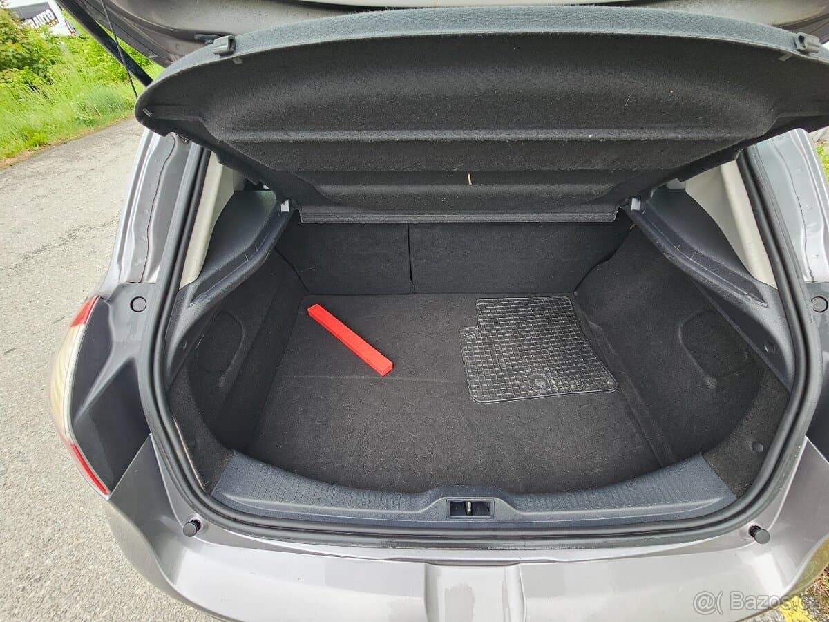 2010 Renault MEGANE - 14
