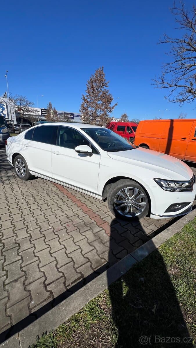 2020 Volkswagen PASSAT - 14