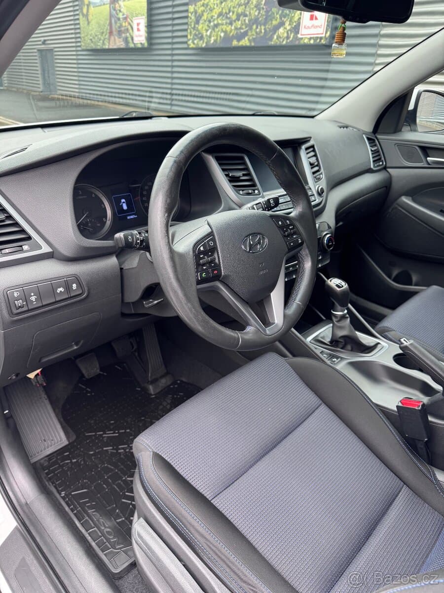 2016 Hyundai TUCSON - 14