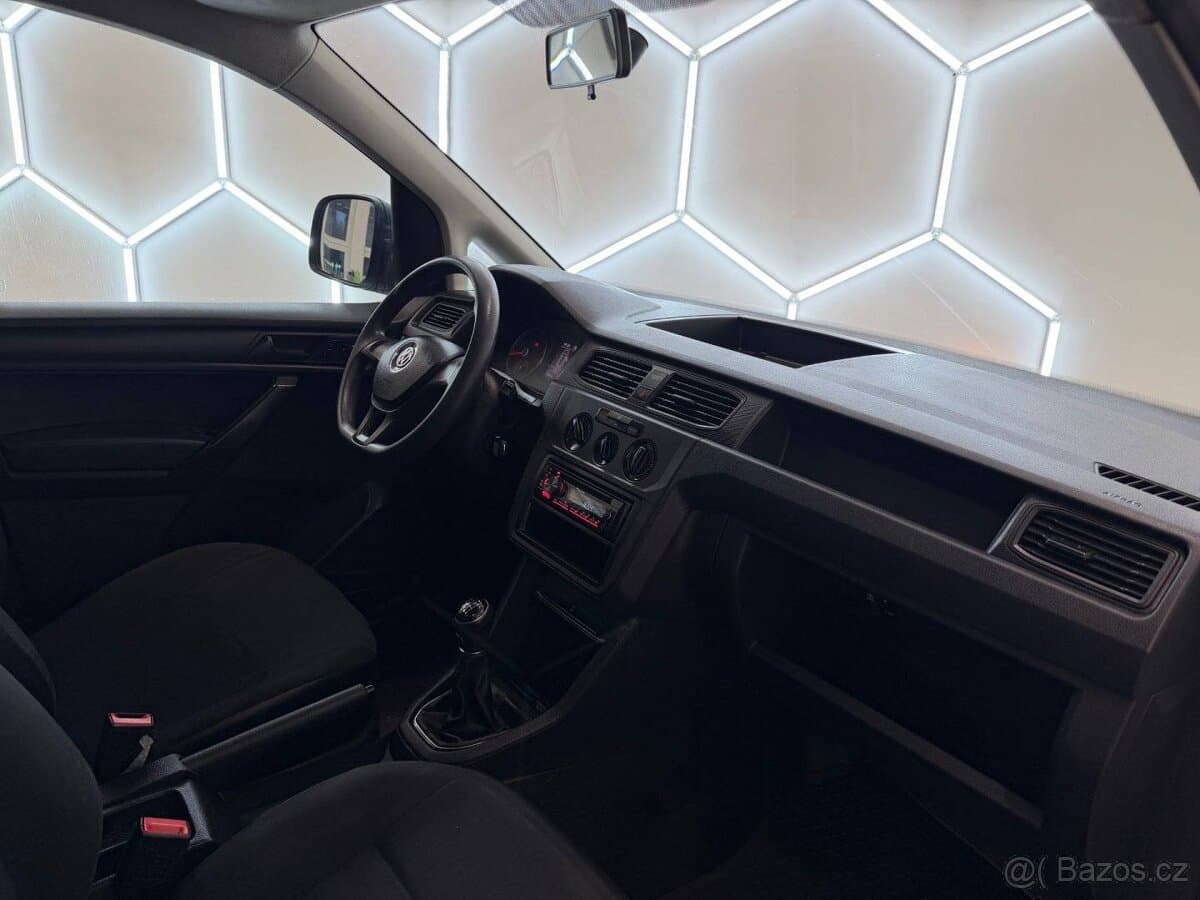 2019 Volkswagen CADDY - 14