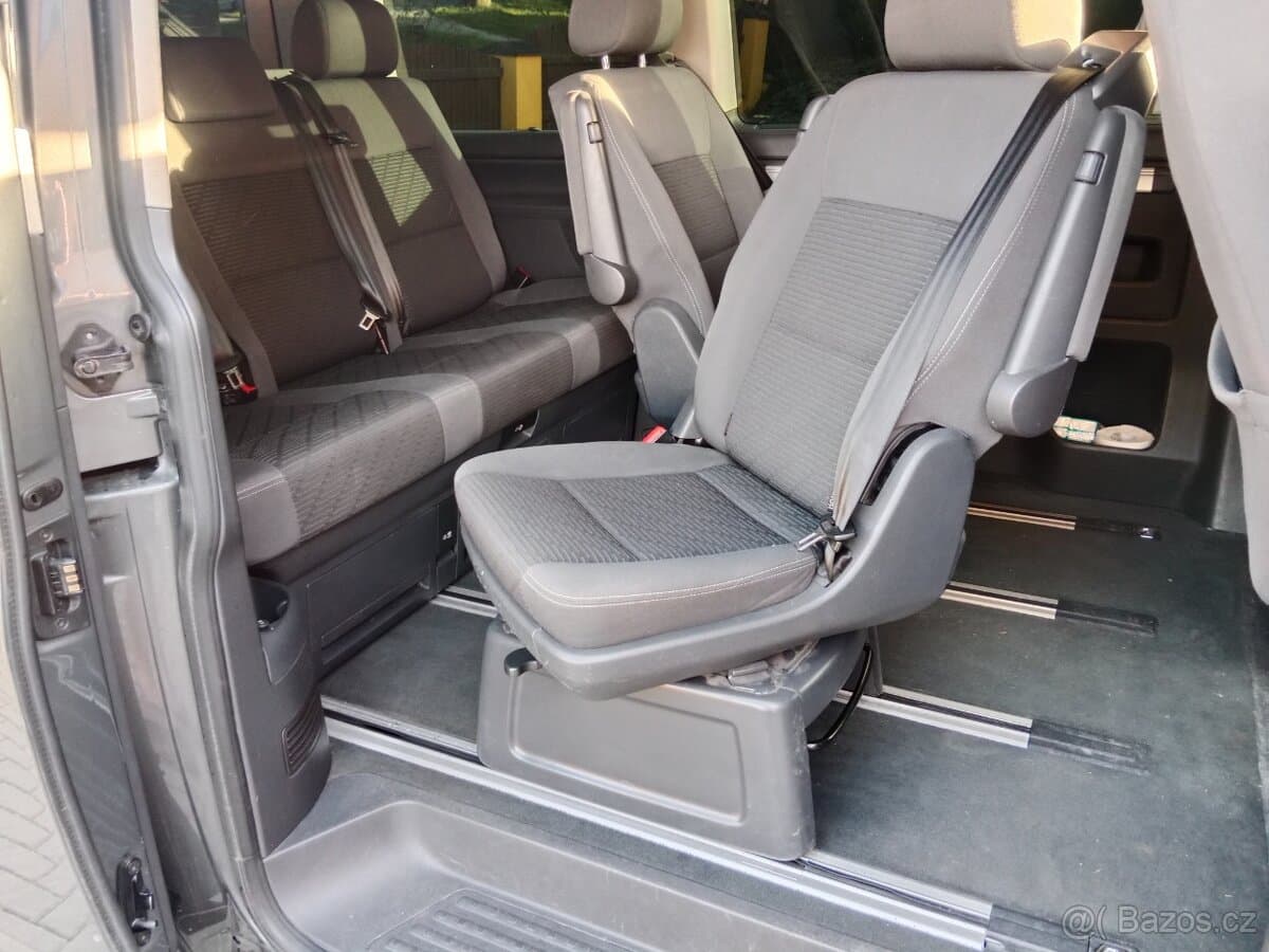2014 Volkswagen MULTIVAN - 14