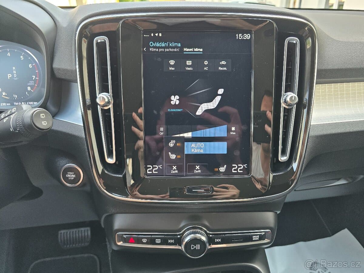 2021 Volvo XC40 - 14
