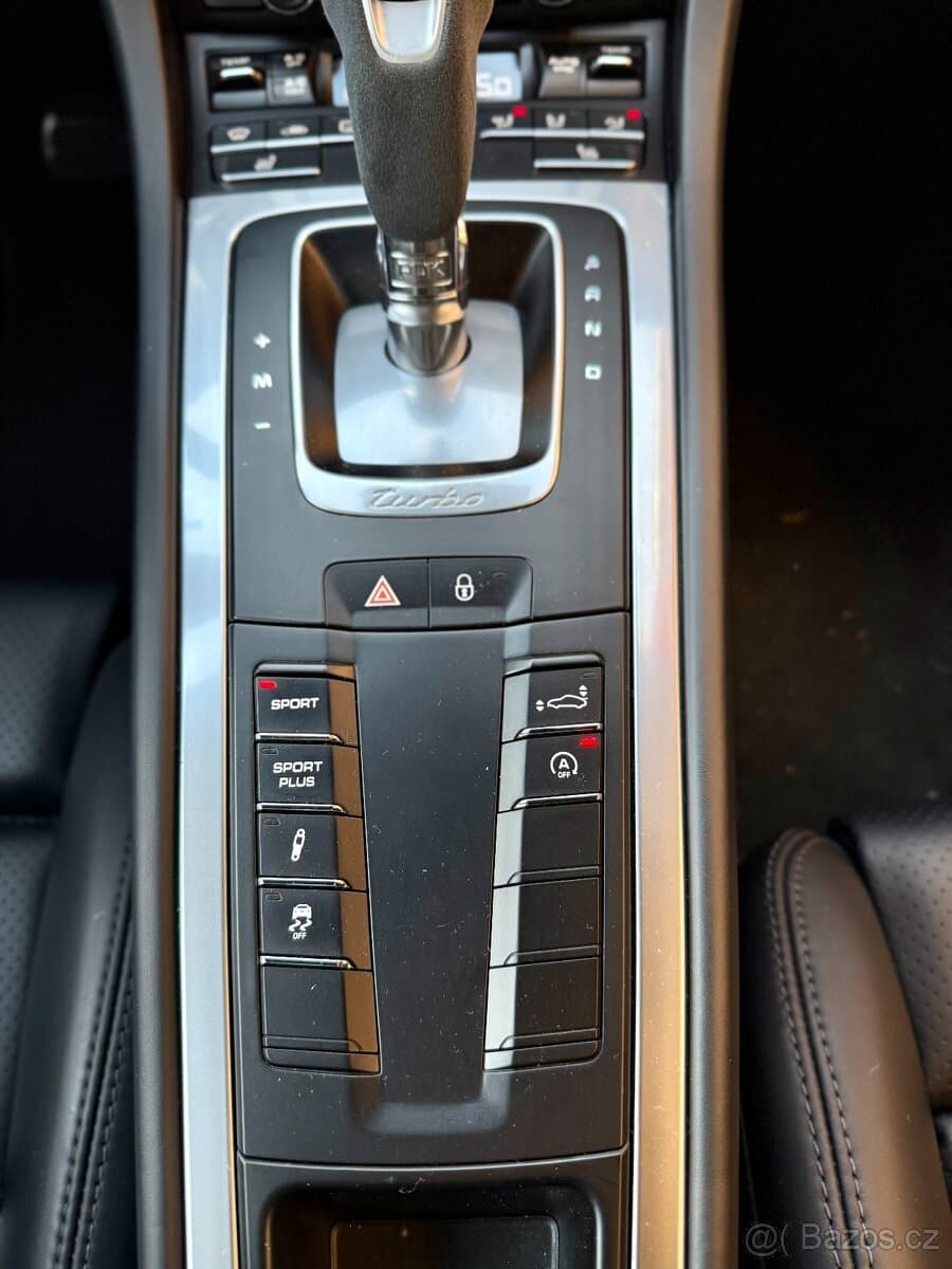 2014 Porsche 911 - 14