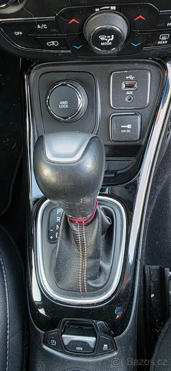 2017 Jeep COMPASS - 14