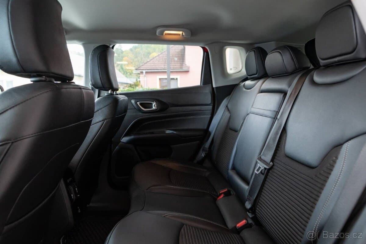 2023 Jeep COMPASS - 14