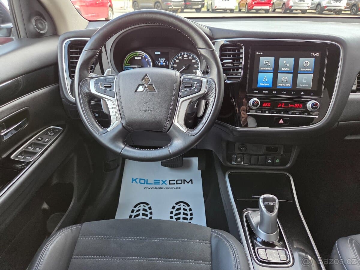 2021 Mitsubishi OUTLANDER - 14