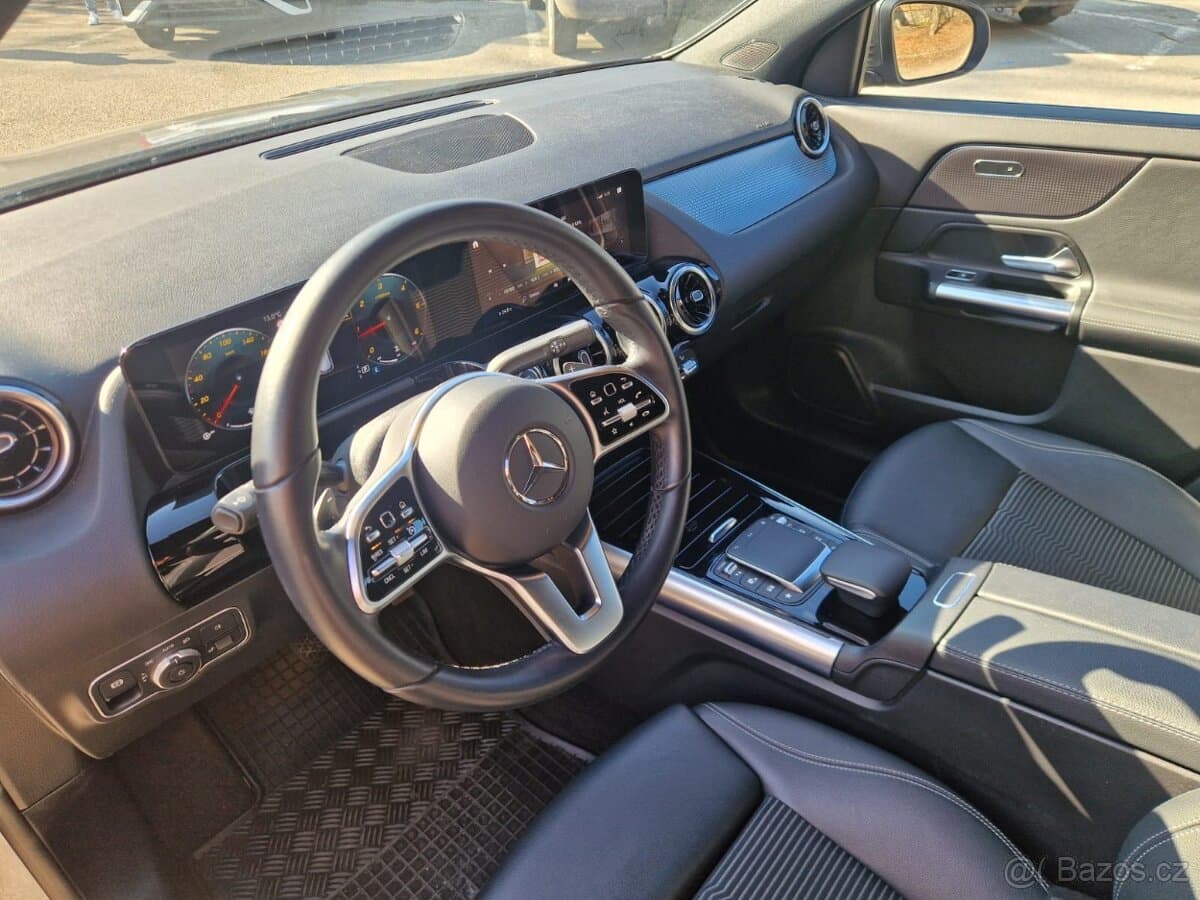 2022 Mercedes-Benz GLA - 14