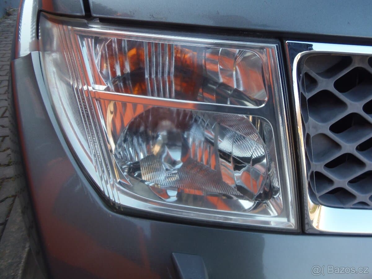2005 Nissan PATHFINDER - 14
